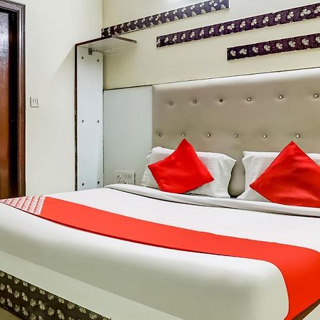 Oyo 75948 Hotel Tushar Continental Nuova Delhi Esterno foto