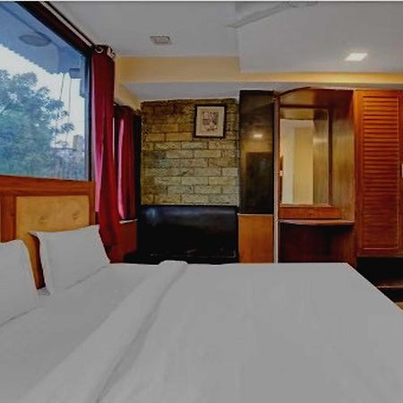 Oyo 75948 Hotel Tushar Continental Nuova Delhi Esterno foto