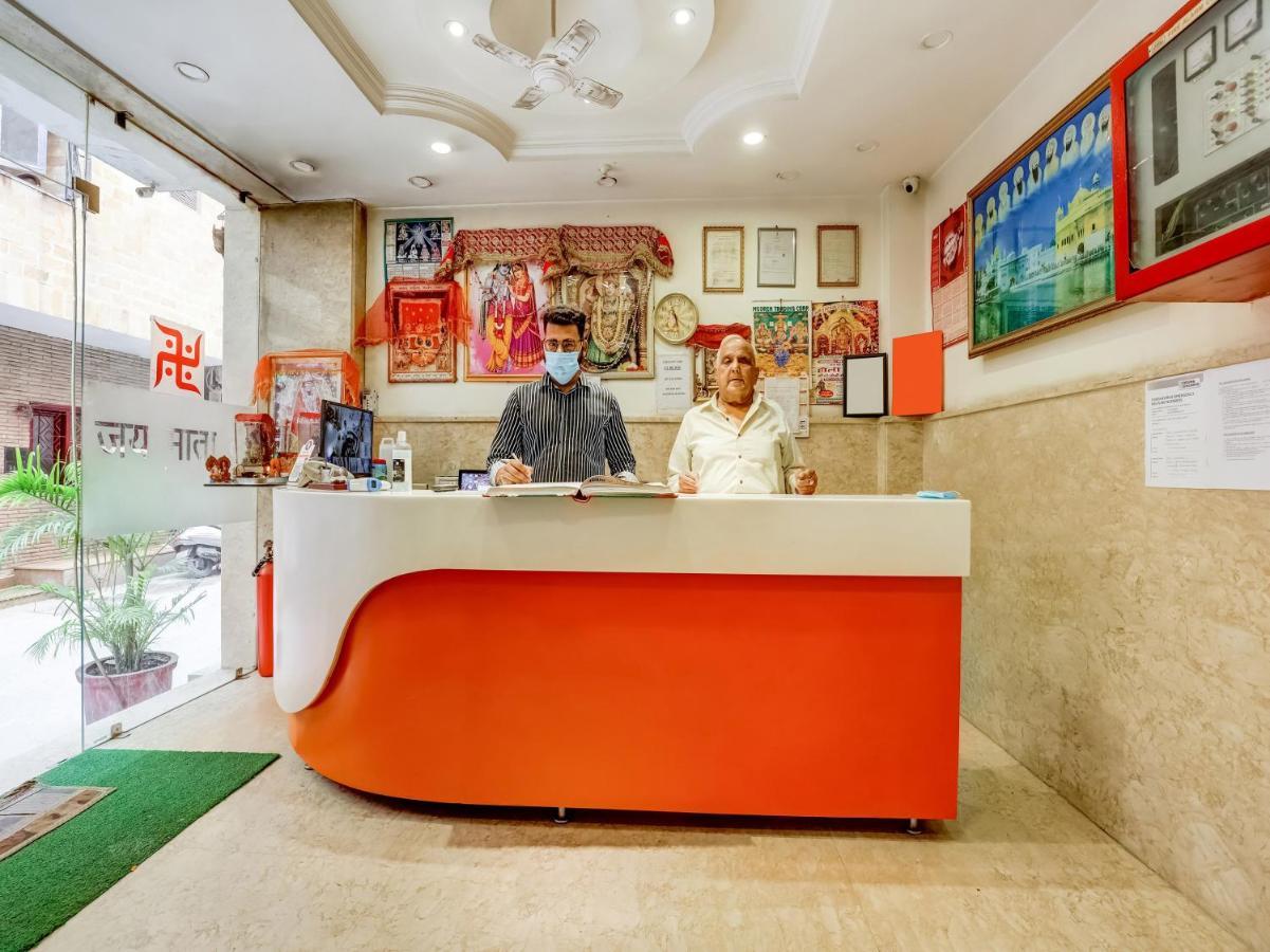 Oyo 75948 Hotel Tushar Continental Nuova Delhi Esterno foto