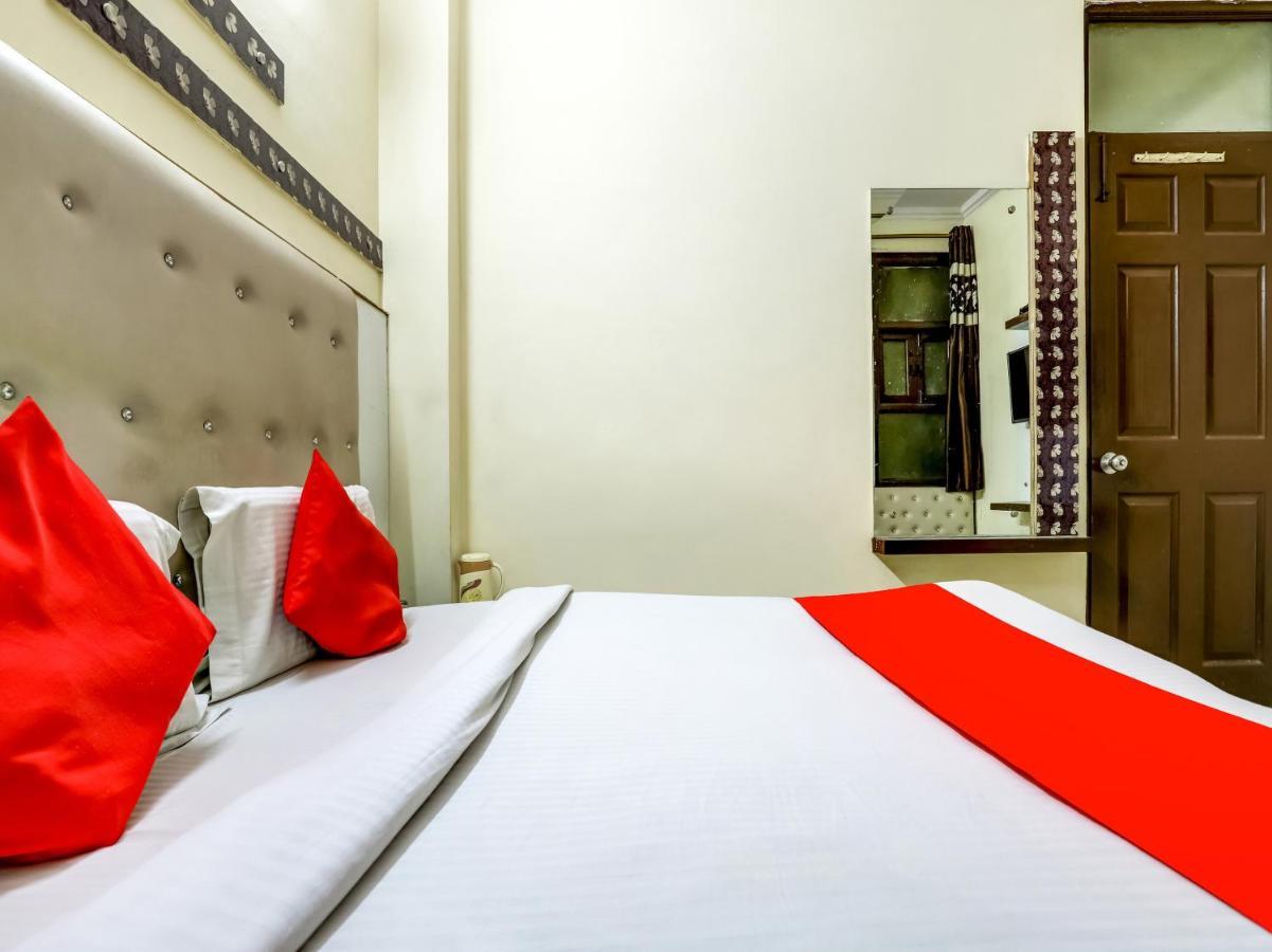 Oyo 75948 Hotel Tushar Continental Nuova Delhi Esterno foto